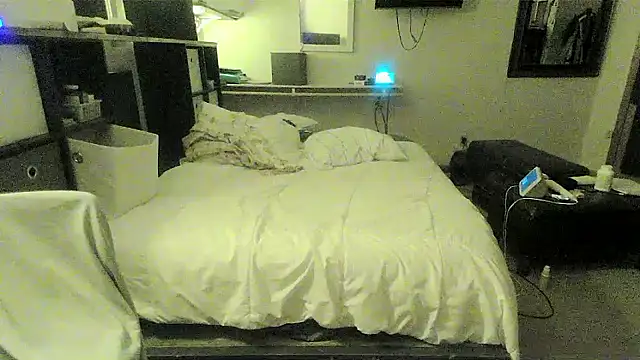 sissytrapdolly24 webcam