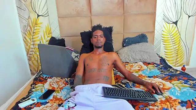 bigblackhotx1 webcam