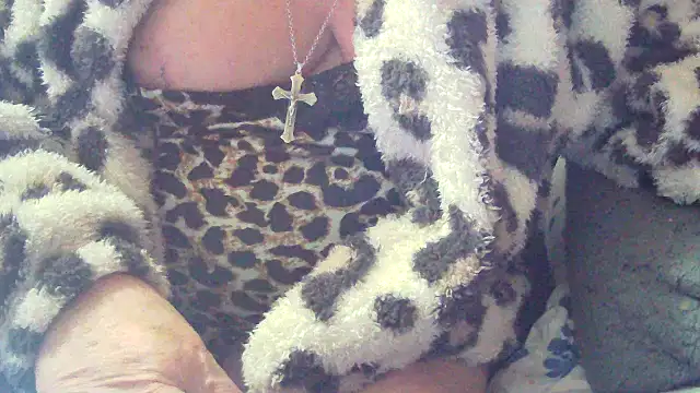 Playful_MILF_Demi webcam