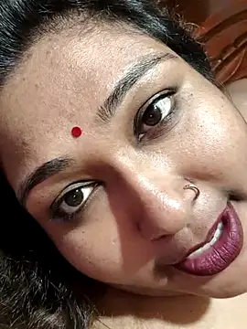 Webcam Model (hotbhabhi011)  is live.Free join now!