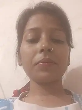 Webcam Model (Nilu_XXX)  is live.Free join now!