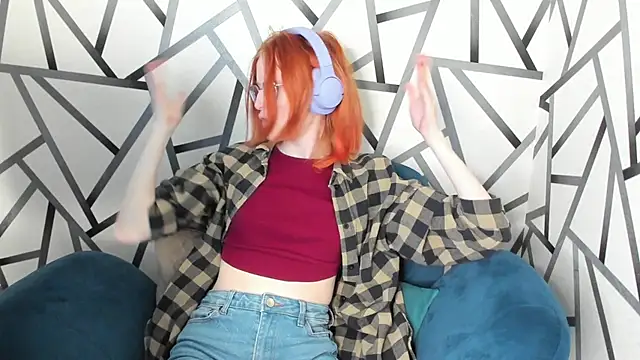 ElizabethHarpper webcam