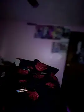 Milfshortcakes webcam