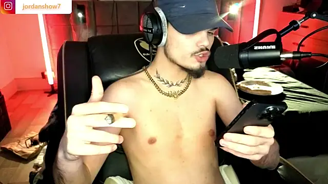 JordanShow webcam