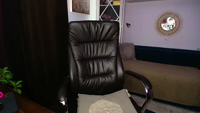 amashasiri - AmashaSiri's free webcam - UK Sex Cams