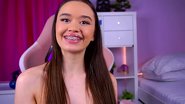 mistyreeds - MistyReeds's free webcam - UK Sex Cams