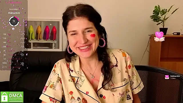 Alianna_Solo_Kisses webcam