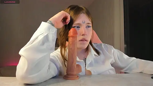 Alice_moonshard webcam