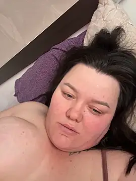 SunnyLeila2101 webcam