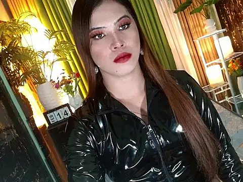 Queen_kendalx19 webcam