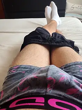 luqenzo - LuqenZo's free webcam - UK Sex Cams