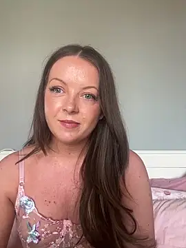 Webcam Model (Nova-Vixen)  is live.Free join now!