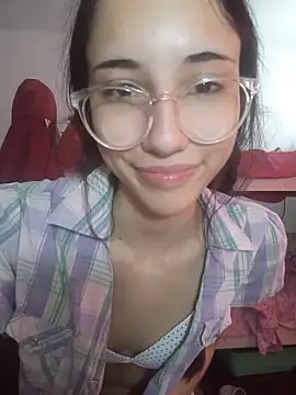 Webcam Model (isaaabelaaa)  is live.Free join now!