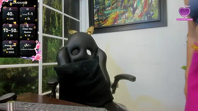 gurisha_priya webcam