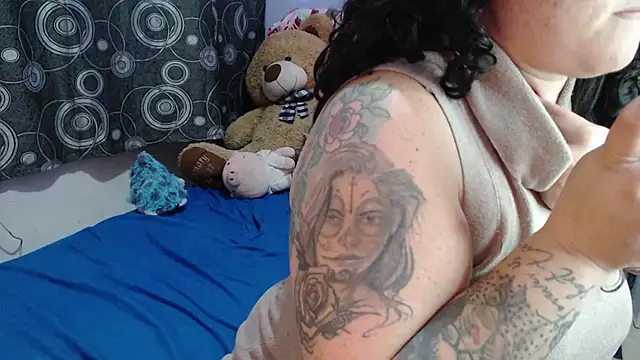 ANGELIQUE_KLANE webcam