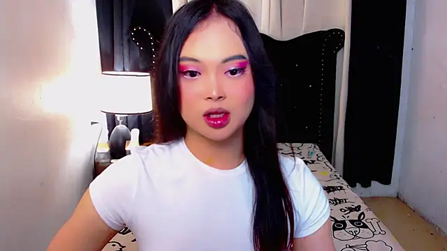 MajesticTransPinayDiva webcam