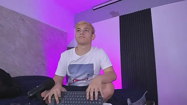 badkenn (M young) - spank on ass 2