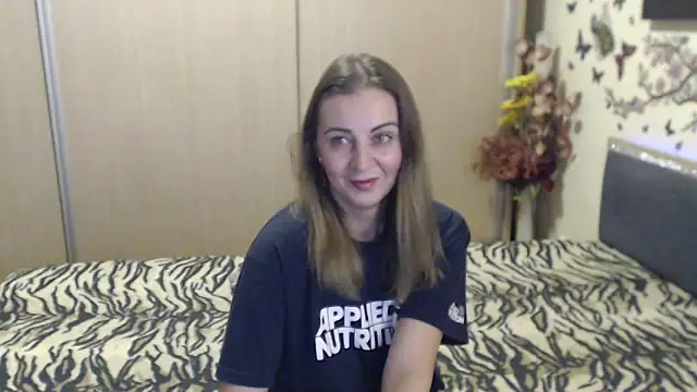 MirabelaSweet webcam