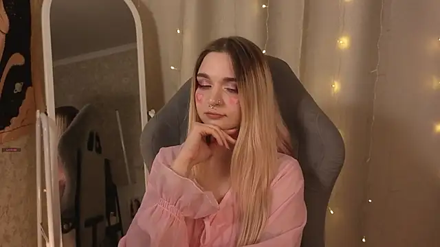 sexy striptease Lucylucious