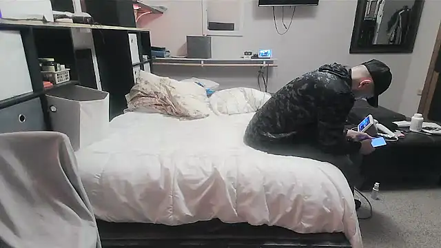 sissytrapdolly24 webcam