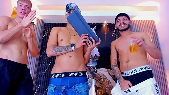 The_Gods_In_Diamonds webcam