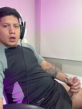 _robertobaggioo webcam