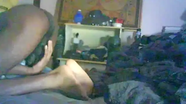 ON3YOULLN3VER_FIR3 webcam