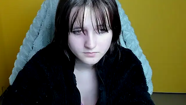 Alice_Wonderme webcam