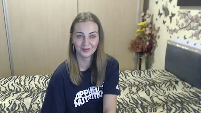 MirabelaSweet webcam