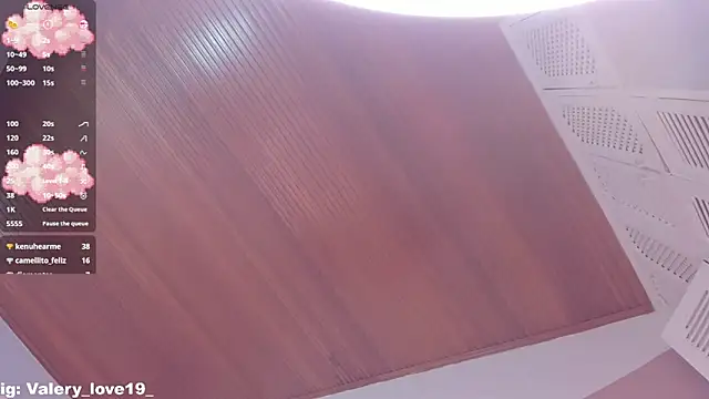 elodie_walker webcam