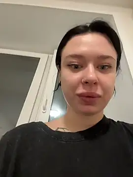 AlishaOfThorns webcam