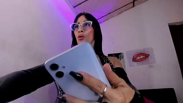 crisstal_miler webcam