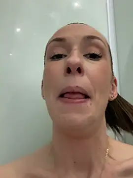 lola_tentatiion webcam