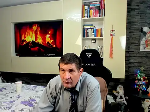 SpartacusDaddy48 webcam