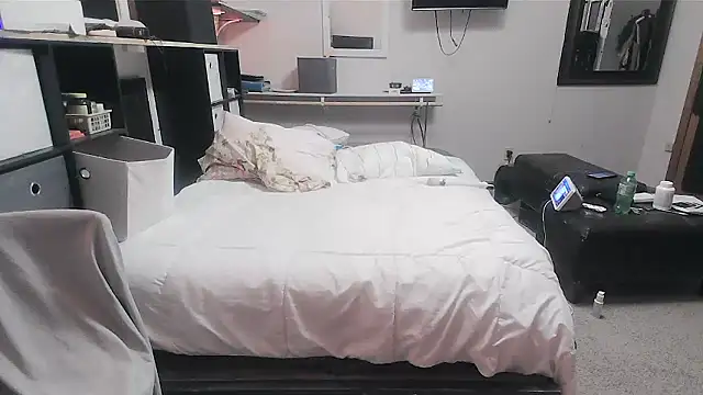 sissytrapdolly24 webcam