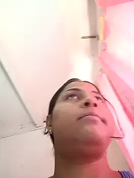 Giselabrunette25 webcam