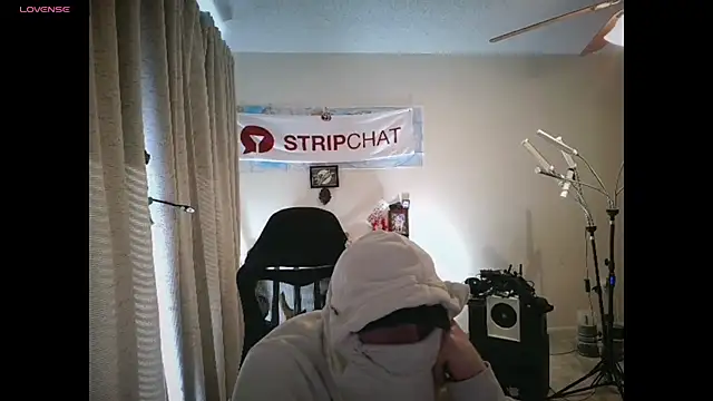 God_Of_ThundeRR webcam