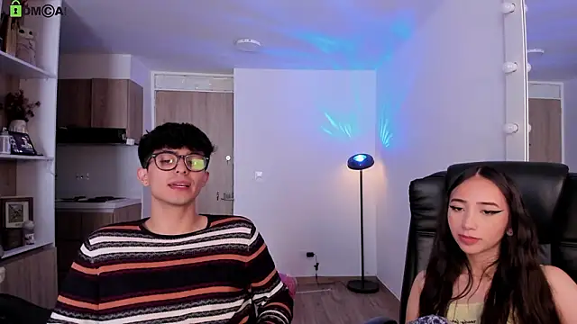 Mikeyvioleta_ webcam