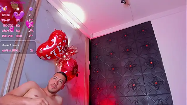 Aron_and_molly webcam