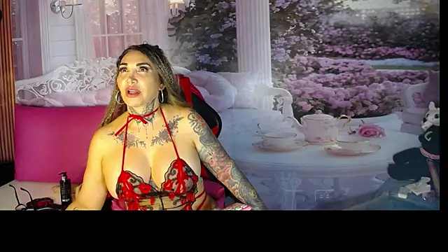 Layla-Wattson webcam