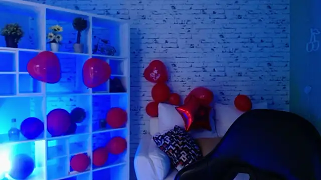 mariana_blondee webcam