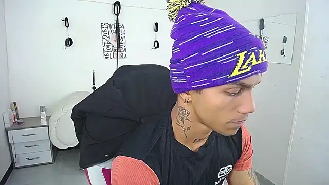 Leonard_Price webcam