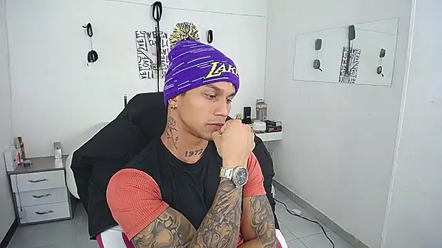 Leonard_Price webcam