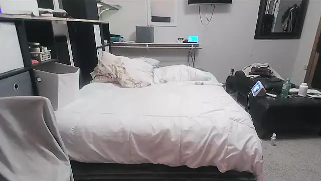 sissytrapdolly24 webcam