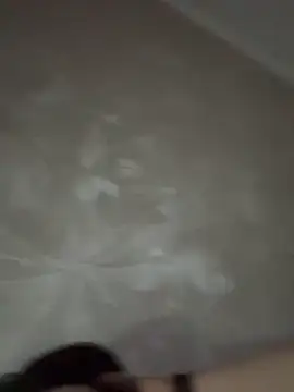 SunnyLeila2101 webcam