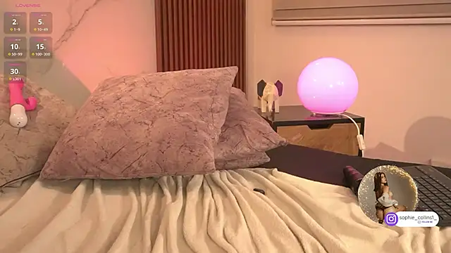 SophieCollins_1 webcam