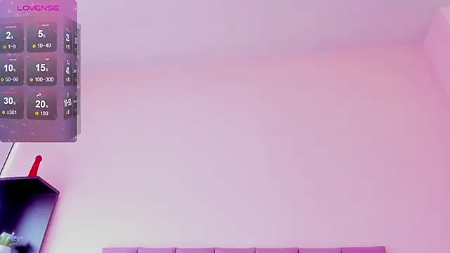 violet_myerrs webcam