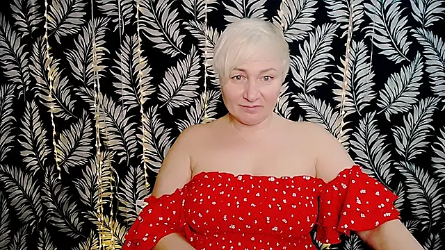 Olivia_playful webcam