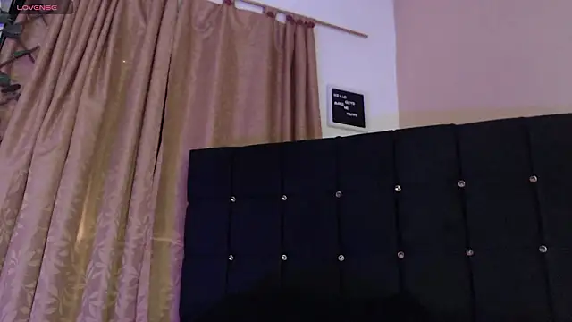 charlotte_brawn webcam