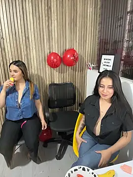 Antonella_Julieta webcam